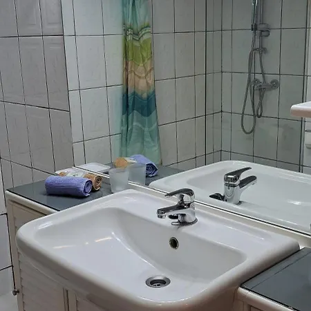 Casa Alexandra Арона